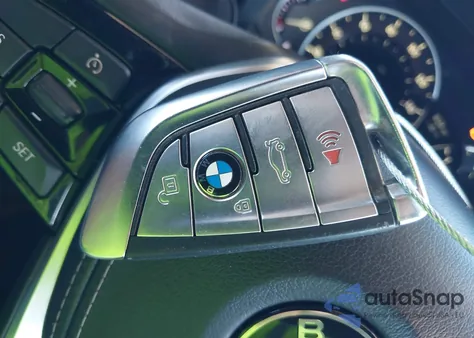 2017 BMW 540I z USA, uszkodzony, nr VIN WBAJE5C3XHG916824